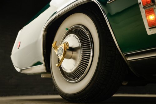 Could This Custom 1970s Cadillac Steering Wheel Help Save Boring, Modern Lookalike Interiors?