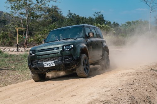 2.6 Tons Of Defender Trophy Crossed A Log Bridge We Built Ourselves