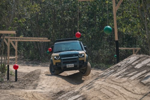 2.6 Tons Of Defender Trophy Crossed A Log Bridge We Built Ourselves