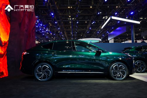 Porsche, Porsche Macan, GAC, Porsche Built The Macan EV For The World, GAC Built A Bigger One For China