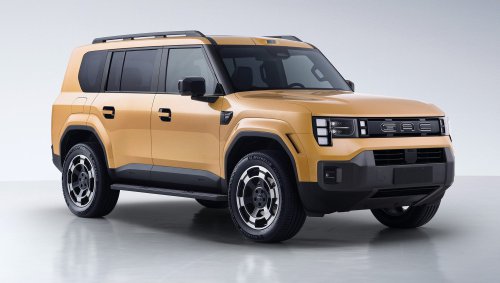 Trumpchi’s New SUV Looks Like A Land Cruiser Wearing A Defender’s Coat