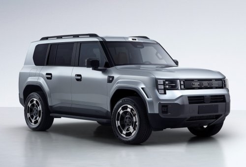 Trumpchi’s New SUV Looks Like A Land Cruiser Wearing A Defender’s Coat
