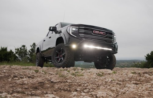 Hennessey, GMC, Hennessey Turns GMC’s Sierra AT4 Into A 700-HP Answer To The Raptor