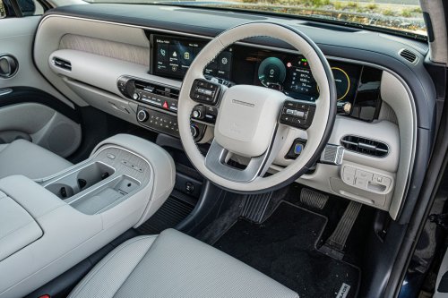 The 2026 Palisade Calligraphy Feels Like A Range Rover Autobiography For Hyundai Money | Review