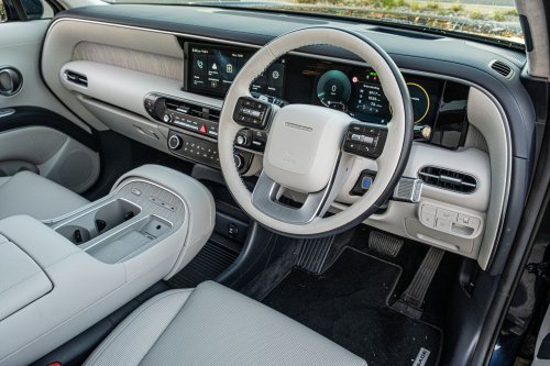 The 2026 Palisade Calligraphy Feels Like A Range Rover Autobiography For Hyundai Money | Review