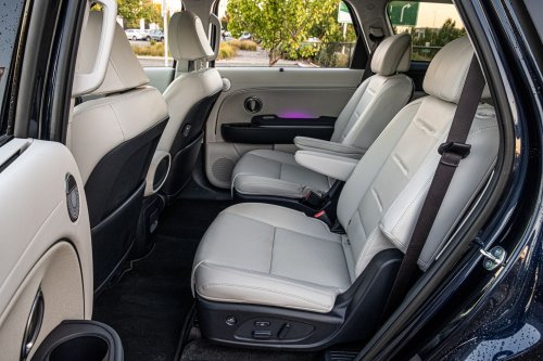 The 2026 Palisade Calligraphy Feels Like A Range Rover Autobiography For Hyundai Money | Review