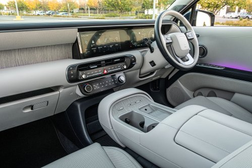 The 2026 Palisade Calligraphy Feels Like A Range Rover Autobiography For Hyundai Money | Review