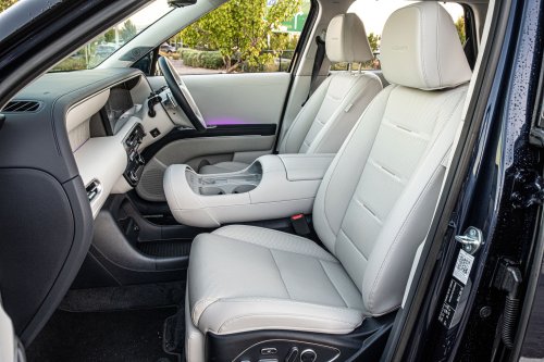The 2026 Palisade Calligraphy Feels Like A Range Rover Autobiography For Hyundai Money | Review