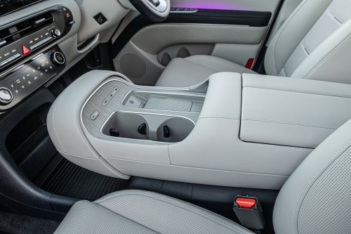 The 2026 Palisade Calligraphy Feels Like A Range Rover Autobiography For Hyundai Money | Review