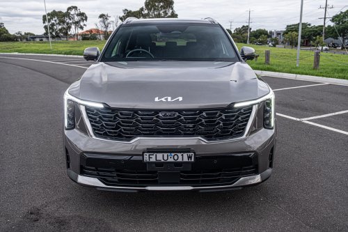 Kia, Kia Sorento, Kia Sorento PHEV, PHEV, The 2026 Kia Sorento GT-Line PHEV Is Good, But The Diesel Is Better | Review