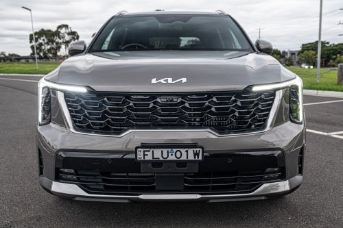 Kia, Kia Sorento, Kia Sorento PHEV, PHEV, The 2026 Kia Sorento GT-Line PHEV Is Good, But The Diesel Is Better | Review