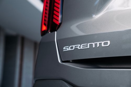 The 2026 Kia Sorento GT-Line PHEV Is Good, But The Diesel Is Better | Review