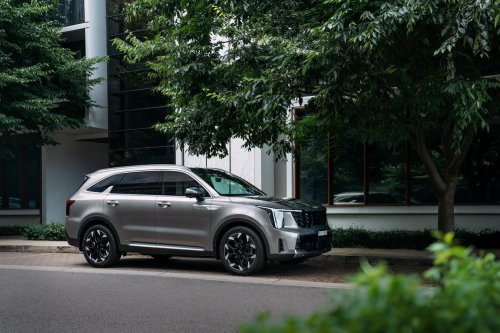 The 2026 Kia Sorento GT-Line PHEV Is Good, But The Diesel Is Better | Review
