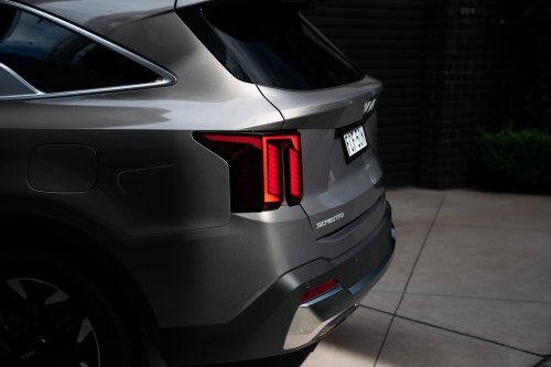 The 2026 Kia Sorento GT-Line PHEV Is Good, But The Diesel Is Better | Review