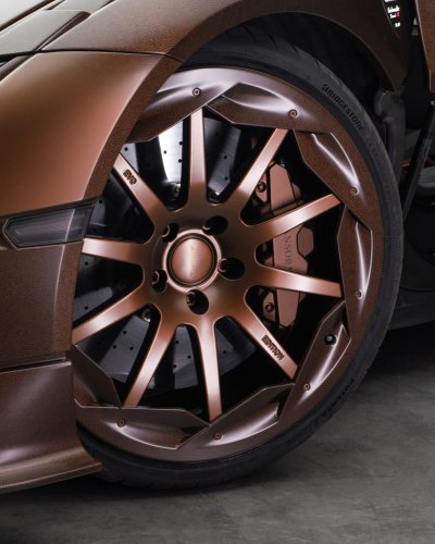 Mansory’s Lamborghini Is What Happens When You Have Too Much Fiber