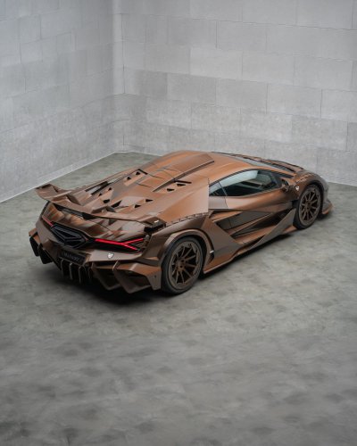 Mansory’s Lamborghini Is What Happens When You Have Too Much Fiber