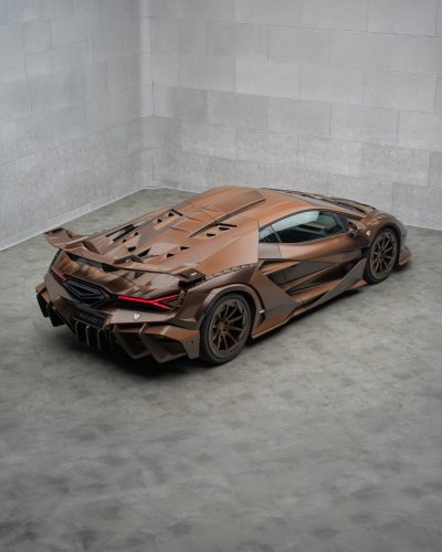 Mansory’s Lamborghini Is What Happens When You Have Too Much Fiber