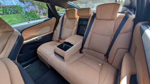 Lexus ES Chief Engineer Is ‘Not Happy’ About SUVs Taking Over