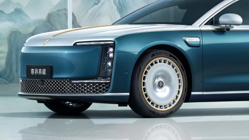 $294,000 Buys You A Gold-Trimmed Chinese Sedan For Less Than Half A Rolls-Royce