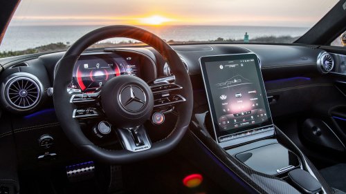 144,000 Mercedes Owners Just Remembered Why Analog Gauges Were So Great