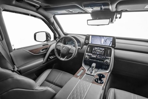 Lexus, SUV, This Lexus LX 700 Looks Like Any Other Black SUV, Until Someone Throws A Grenade At It