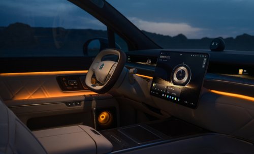 Nio’s New $57K Flagship Swaps Its Whole Battery Faster Than You Can Pump Gas