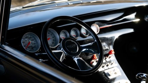 Pontiac’s 1955 Chieftain Came Back With A 509ci V8 And No Mercy