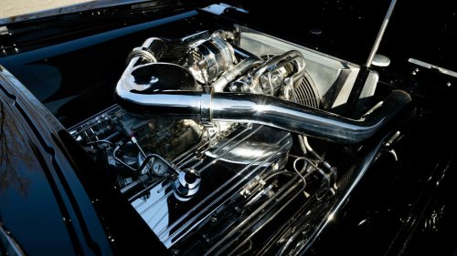 Pontiac’s 1955 Chieftain Came Back With A 509ci V8 And No Mercy