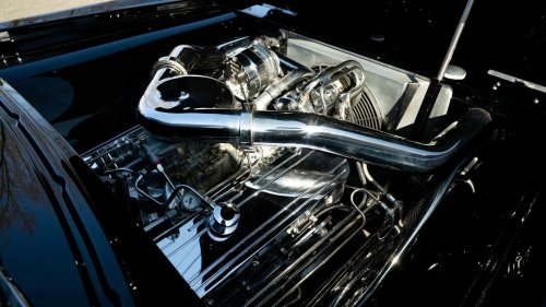 Pontiac’s 1955 Chieftain Came Back With A 509ci V8 And No Mercy