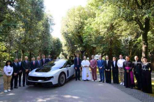 Not Even Pope Leo Can Get Excited About The Ferrari Luce