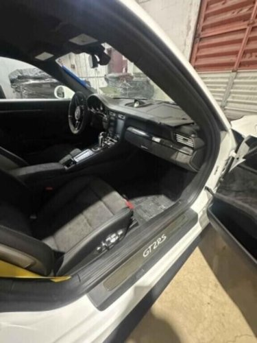 A 25-Mile 2018 Porsche GT2 RS Just Sold For $710,000 And Doesn’t Even Shift Into Gear