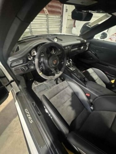 A 25-Mile 2018 Porsche GT2 RS Just Sold For $710,000 And Doesn’t Even Shift Into Gear