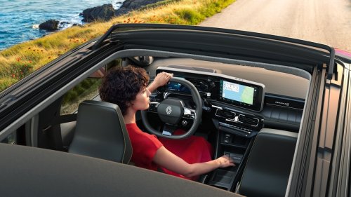 Renault’s 4 E-Tech Just Borrowed Another Feature From The 1960s Original, And It’s Not Deckchair Seats