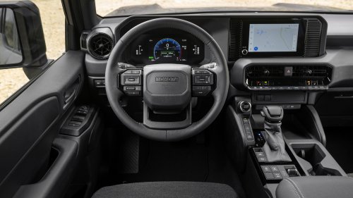 82,000 Toyotas Prove Screens Aren’t Always Smarter Than Dials