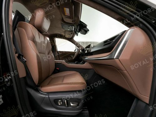 Grey-Market Toyota Century SUV Costs $737,000 In Russia, More Than A Rolls-Royce Cullinan