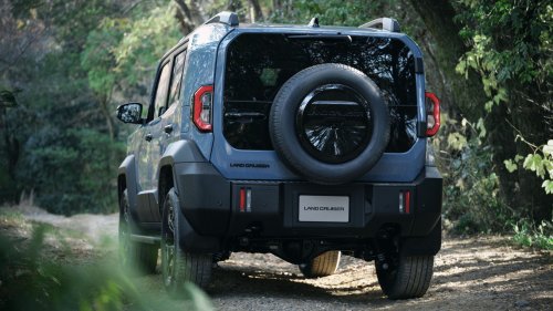 Toyota, Toyota Land Cruiser, Toyota RAV4, Toyota FJ Cruiser, Toyota’s $28,500 Land Cruiser FJ Matches A RAV4 On Price, Not On Size
