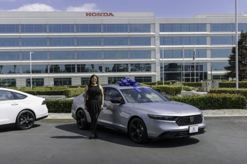 Honda, Honda Sold Her the 15 Millionth Accord. Her Sister Bought the 15,000,001st