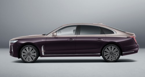 The New $163K Senat 900 Is A Chinese Sedan Pretending To Be Russian
