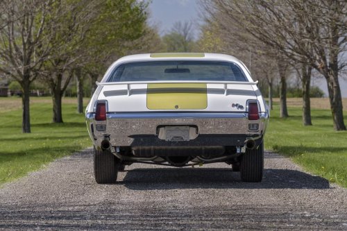 The 1969 Hurst/Olds Had A ‘His And Hers’ Shifter, And Yes, It Means What You Think