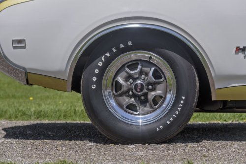 The 1969 Hurst/Olds Had A ‘His And Hers’ Shifter, And Yes, It Means What You Think