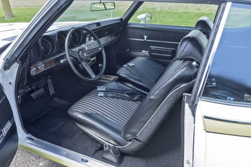 The 1969 Hurst/Olds Had A ‘His And Hers’ Shifter, And Yes, It Means What You Think