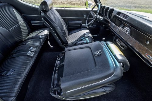 The 1969 Hurst/Olds Had A ‘His And Hers’ Shifter, And Yes, It Means What You Think