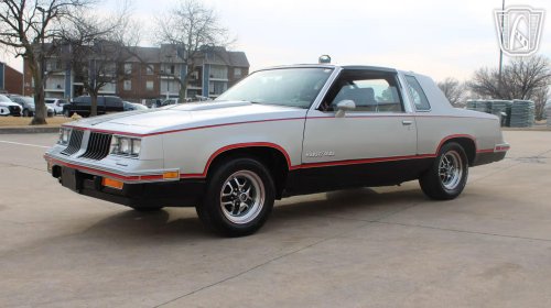 This 1984 Oldsmobile Has Three Shifters For One Automatic Transmission