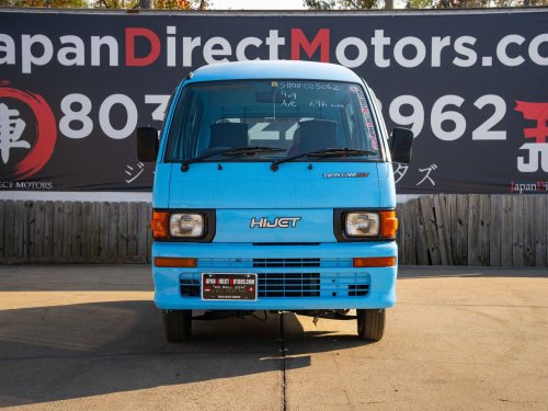 Daihatsu’s $12,950 Kei Van Is Also A Crew-Cab Pickup With A 34-Inch Bed