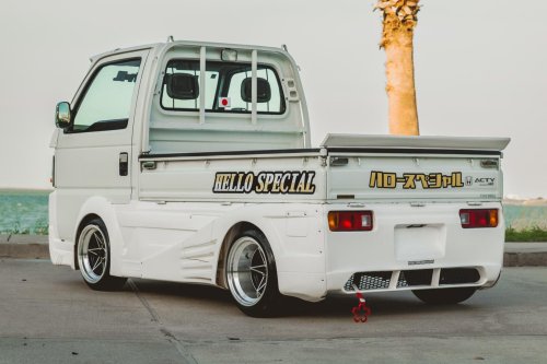 Honda, This Manual Honda Kei Truck Makes Less Power Than Some Ride-On Mowers