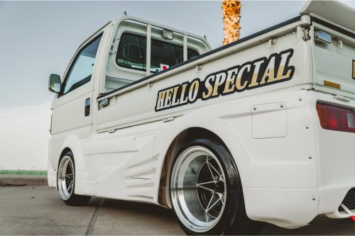 This Manual Honda Kei Truck Makes Less Power Than Some Ride-On Mowers