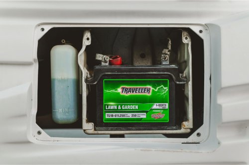 This Manual Honda Kei Truck Makes Less Power Than Some Ride-On Mowers