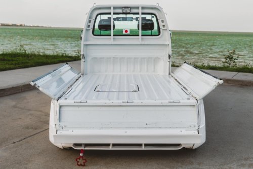This Manual Honda Kei Truck Makes Less Power Than Some Ride-On Mowers