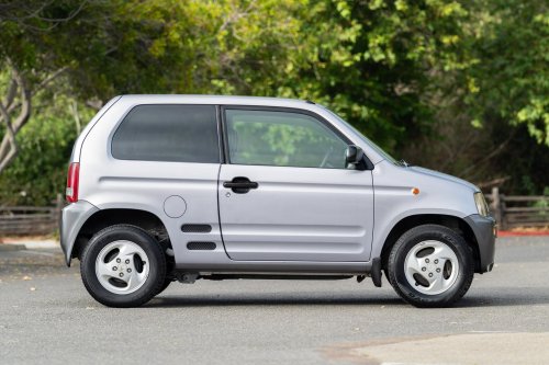 Honda’s Tiny Z Hides Its Turbo Engine Where A Chiron Does, For Kei Car Money