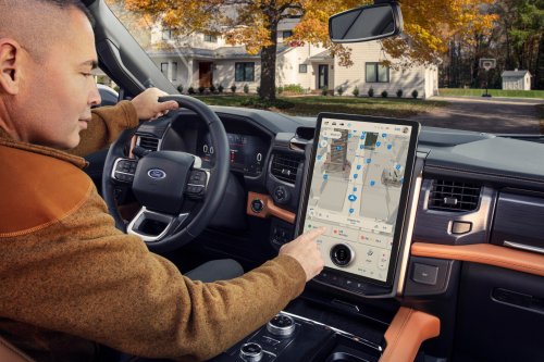 Ford, Ford Recalls Over 548,000 SUVs After Chrome Trim Injures 65 People